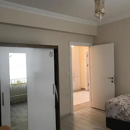 Apartment Reference *